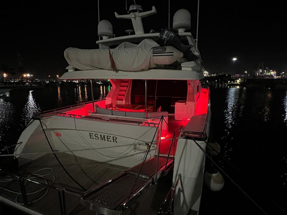 2002 Ferretti Yachts 78 
