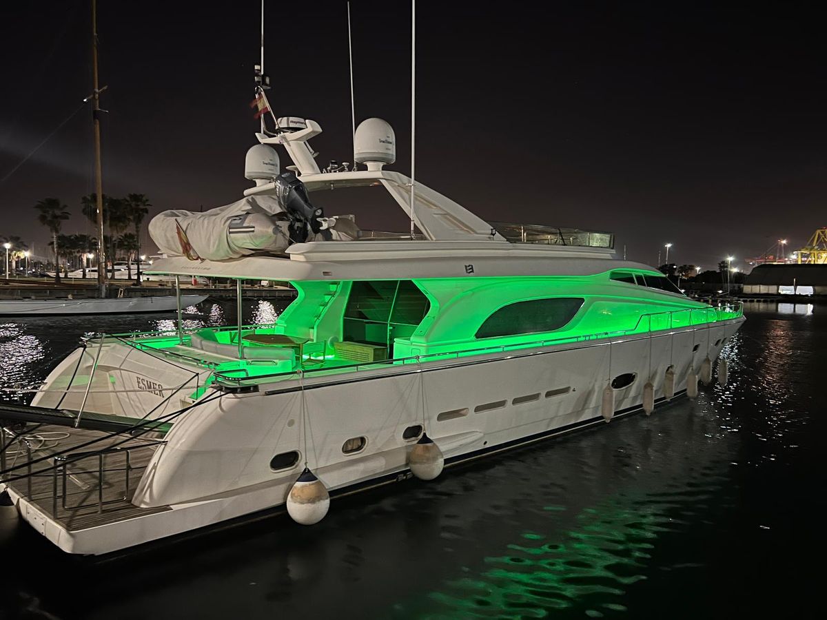 2002 Ferretti Yachts 78 