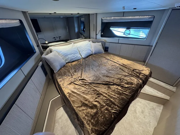 Casa - 2024 Ferretti 580 Yacht Photos Pics 