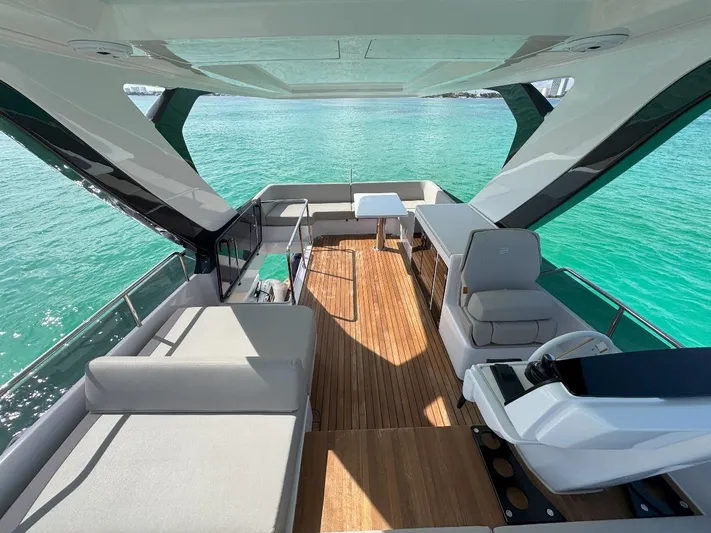 Casa - 2024 Ferretti 580 Yacht Photos Pics 