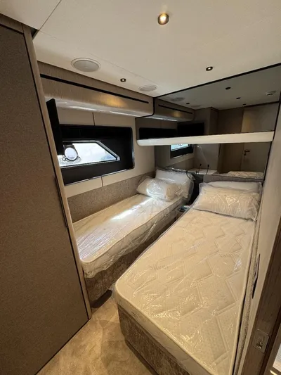 Casa - 2024 Ferretti 580 Yacht Photos Pics 