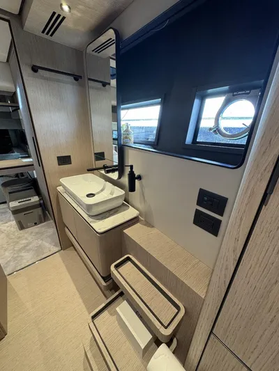 Casa - 2024 Ferretti 580 Yacht Photos Pics 