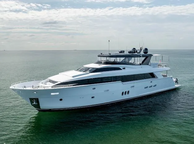 Living The Experience Yacht Photos Pics 