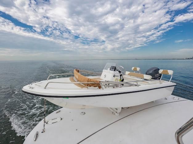 2015 Hatteras 102 