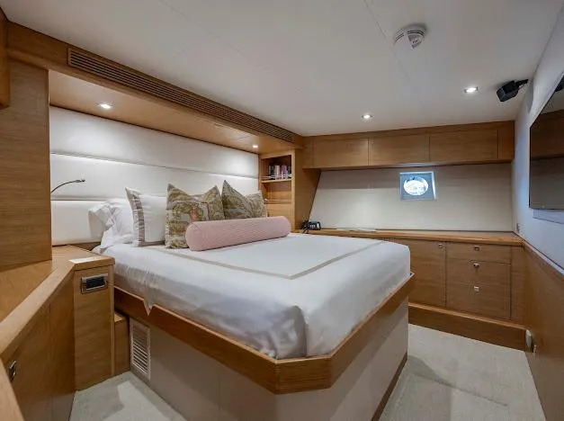 Living The Experience Yacht Photos Pics 