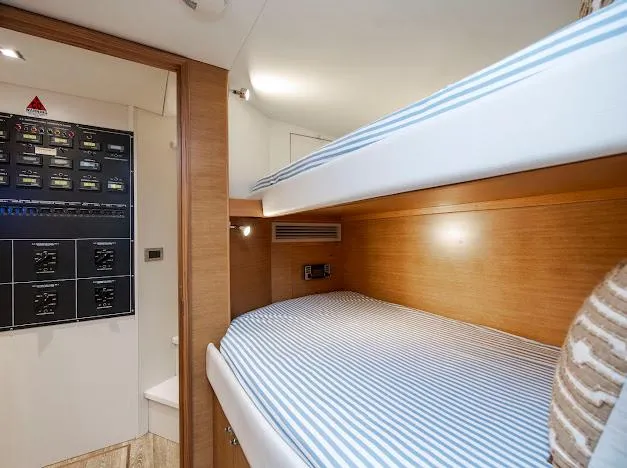 Living The Experience Yacht Photos Pics 