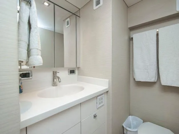 Living The Experience Yacht Photos Pics 