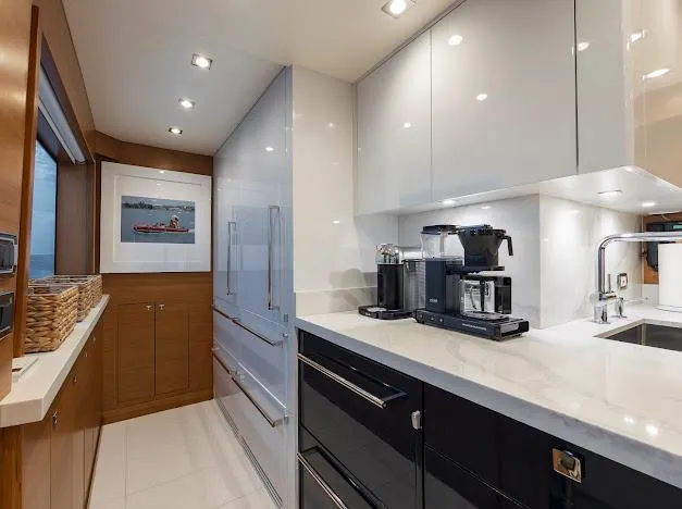 Living The Experience Yacht Photos Pics 