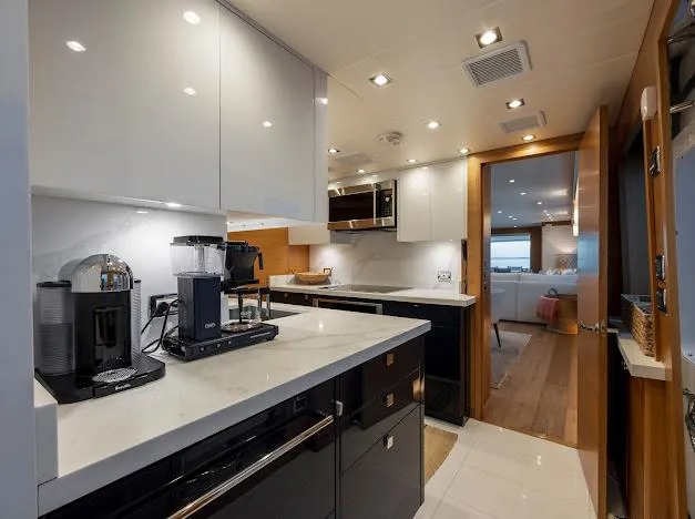 Living The Experience Yacht Photos Pics 