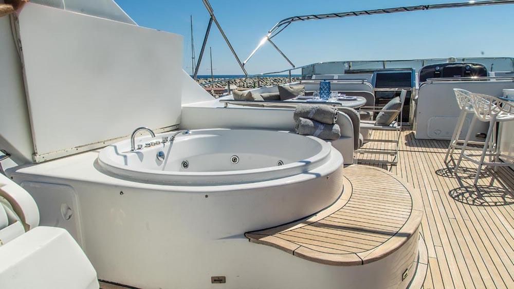 2007 Motor Yacht 93 