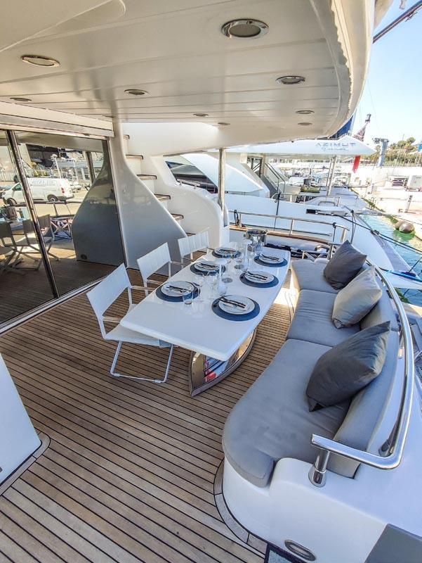 2007 Motor Yacht 93 