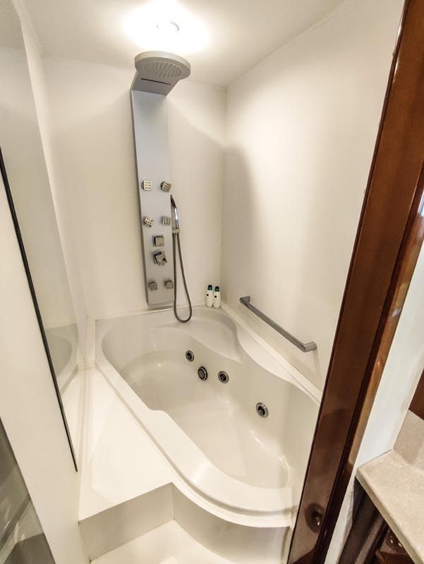 2007 Motor Yacht 93 