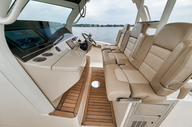 Pain Killer Yacht Photos Pics 2018 Scout 38 LXF-Pain Killer-Helm 2