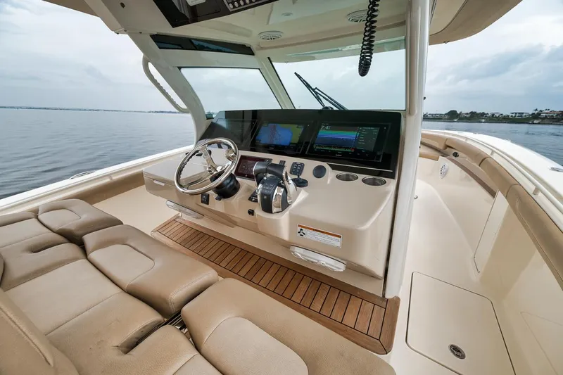 Pain Killer Yacht Photos Pics 2018 Scout 38 LXF-Pain Killer-Helm 2