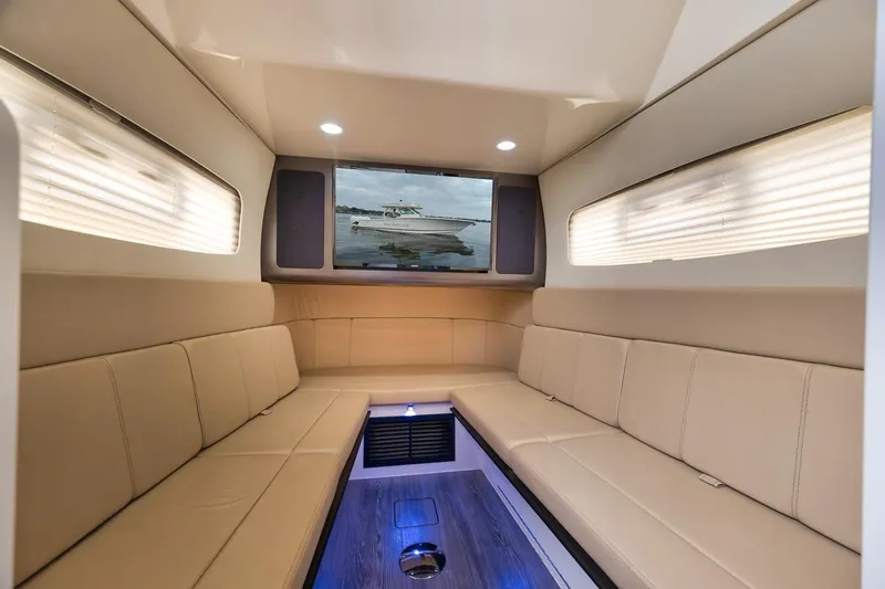 Pain Killer Yacht Photos Pics 2018 Scout 38 LXF-Pain Killer- Salon 2