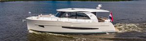 2023 Boarncruiser 1440 Elegance - Center Sleeper
