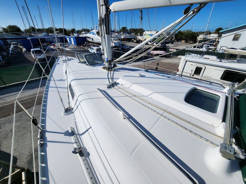 2000 Beneteau 361