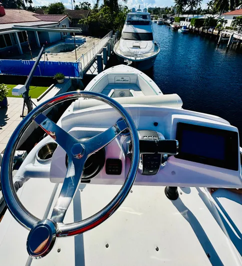 Litigator Yacht Photos Pics 