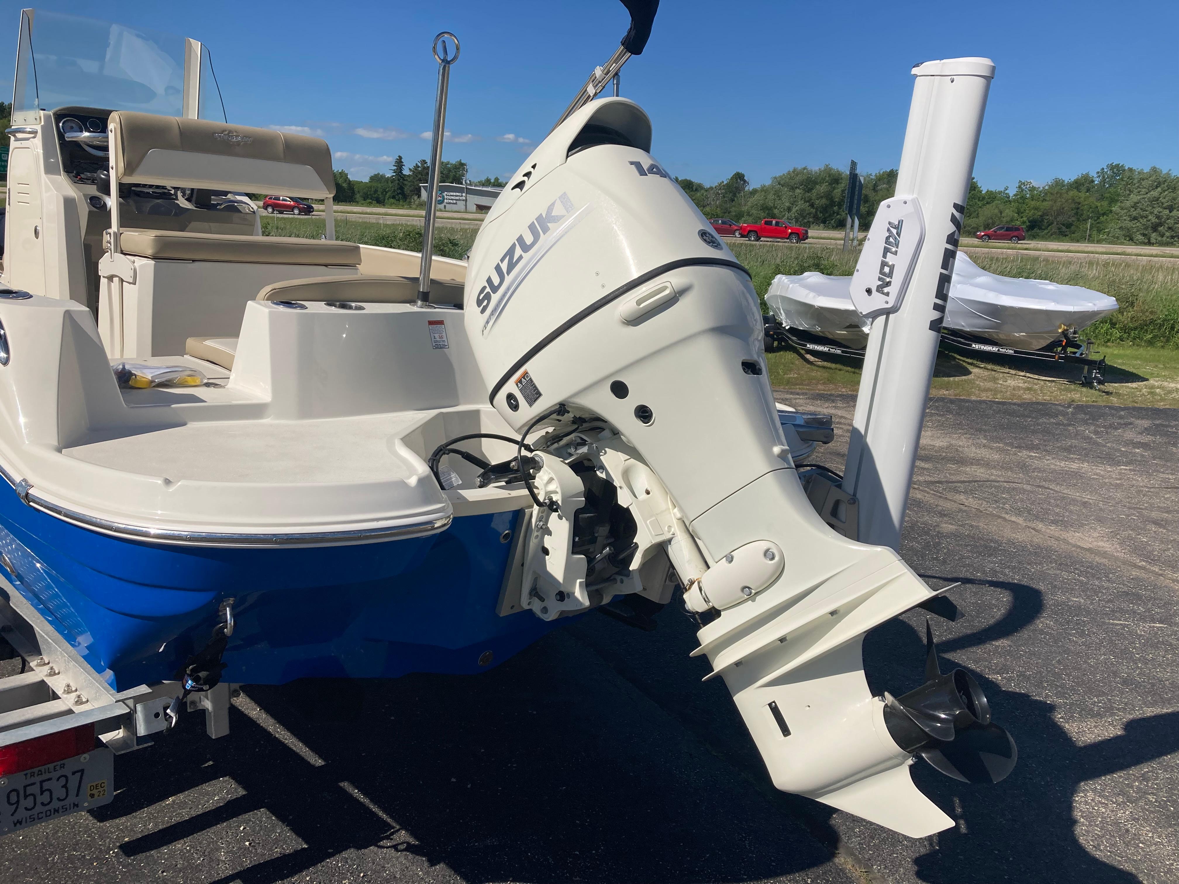 2018 Stingray 206CC Center Console Center Console for sale - YachtWorld