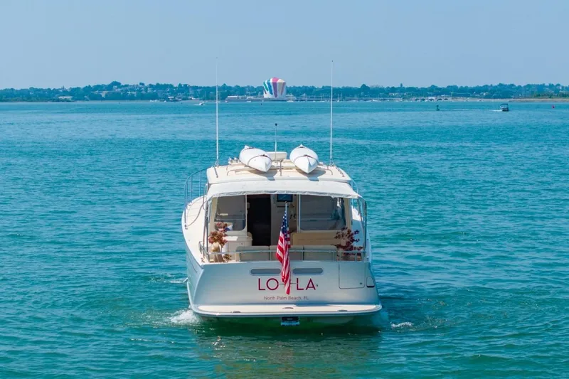 Lola Yacht Photos Pics Aft