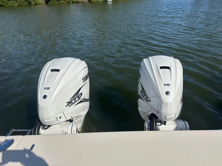  Yacht Photos Pics Twin Yamaha V8 outboard engines on a 2021 Grady-White 336 Canyon boat.