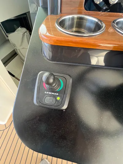  Yacht Photos Pics 2023-TIARA-YACHTS-43-LS