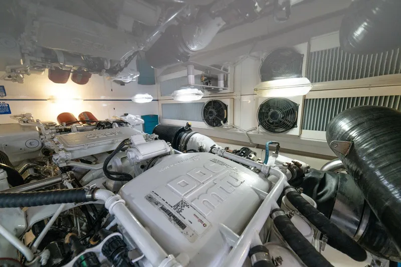 Mariah Jean Yacht Photos Pics 