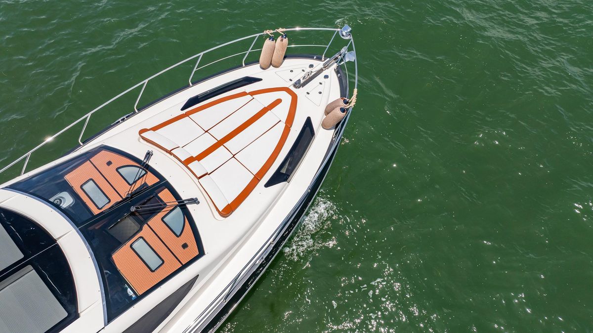 2009 Marquis 50 