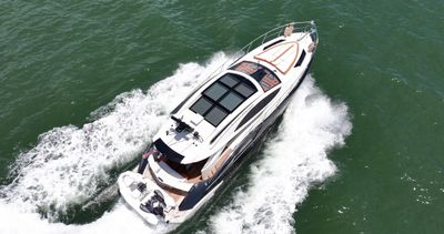 Yacht