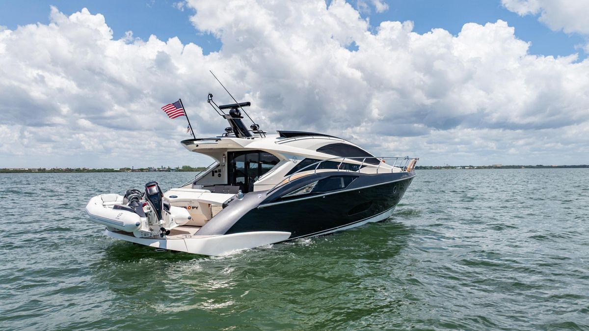 2009 Marquis 50 
