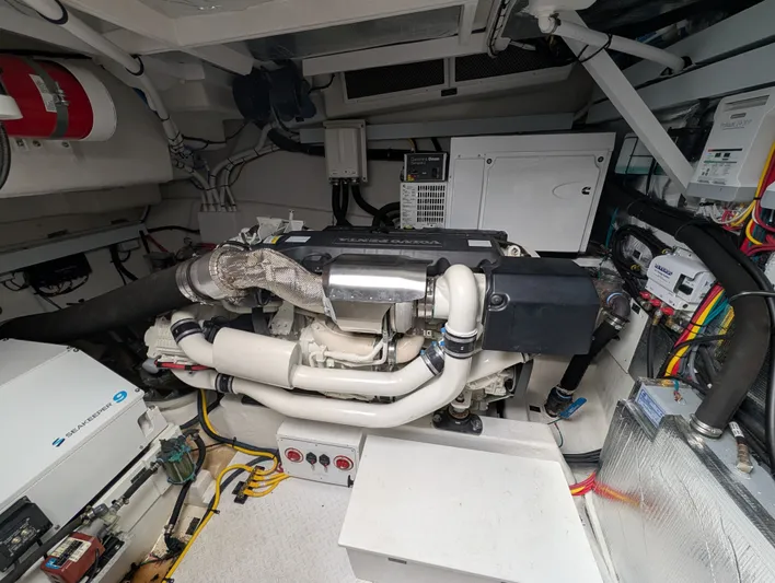 Emilia Yacht Photos Pics 