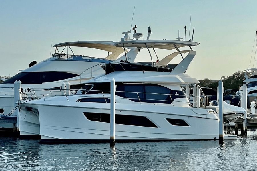 2021 Aquila 44