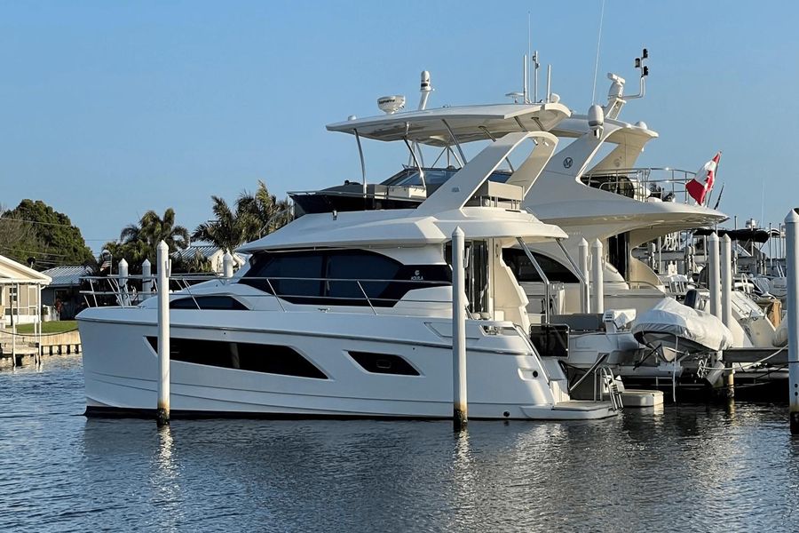 2021 Aquila 44