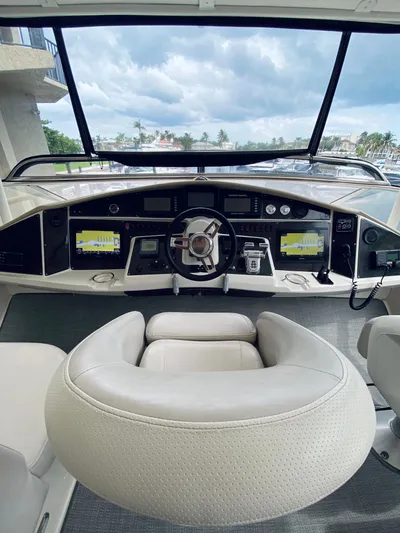 Title Wave Yacht Photos Pics 