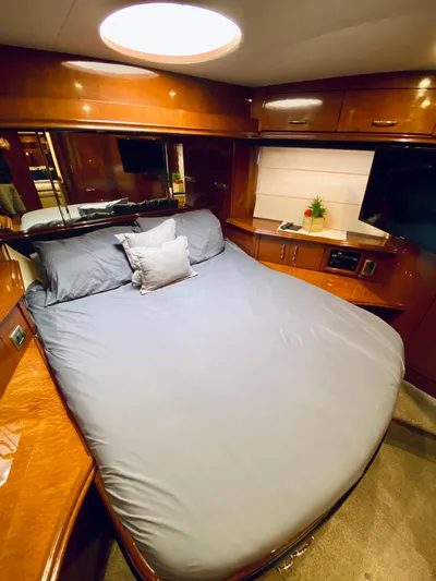 Title Wave Yacht Photos Pics 