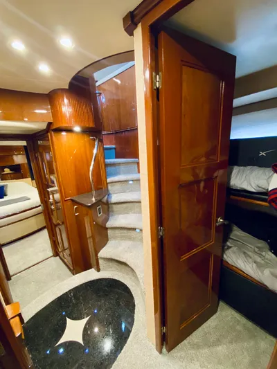 Title Wave Yacht Photos Pics 