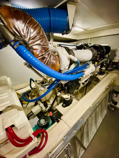 Title Wave Yacht Photos Pics 