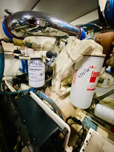 Title Wave Yacht Photos Pics 