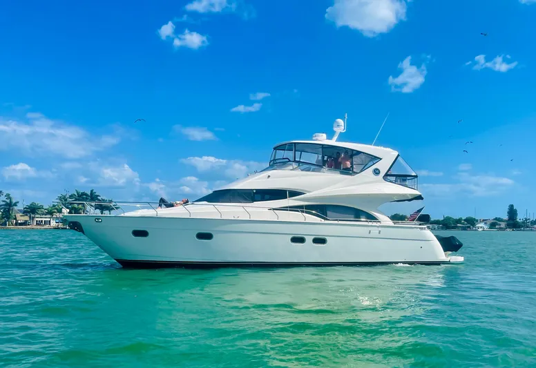 Title Wave Yacht Photos Pics 