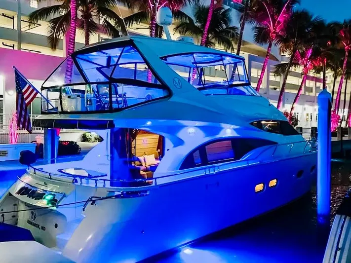 Title Wave Yacht Photos Pics 