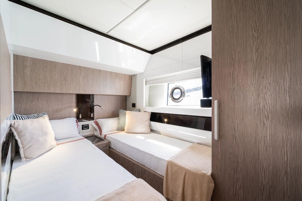 2019 Azimut 71 