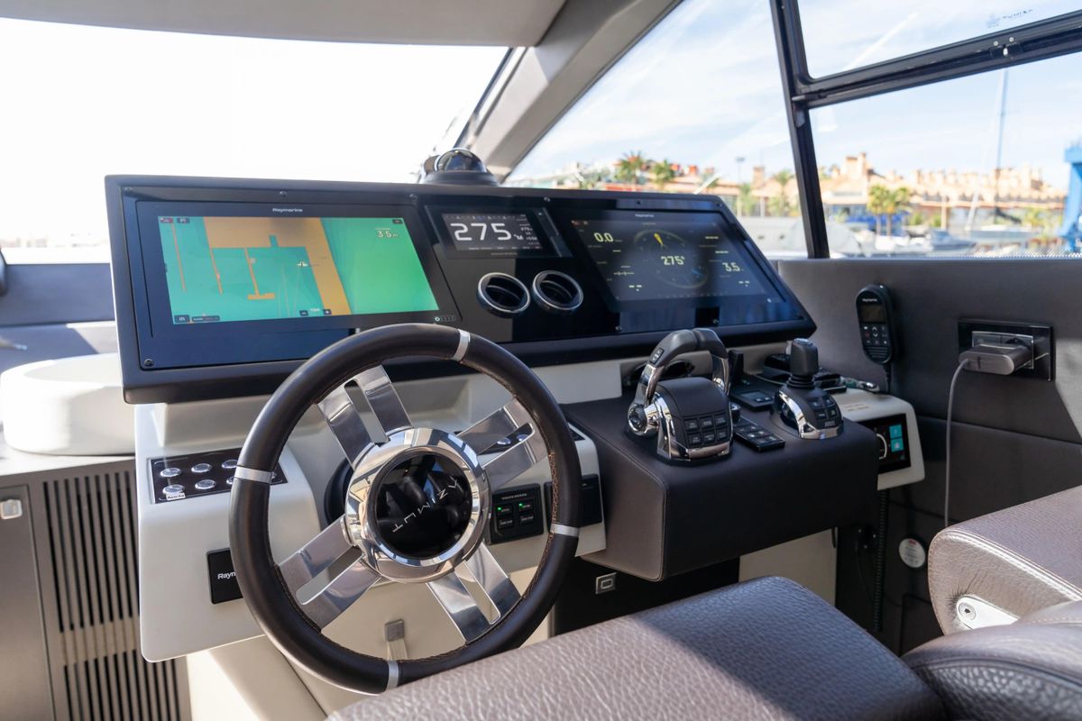 2019 Azimut 71 