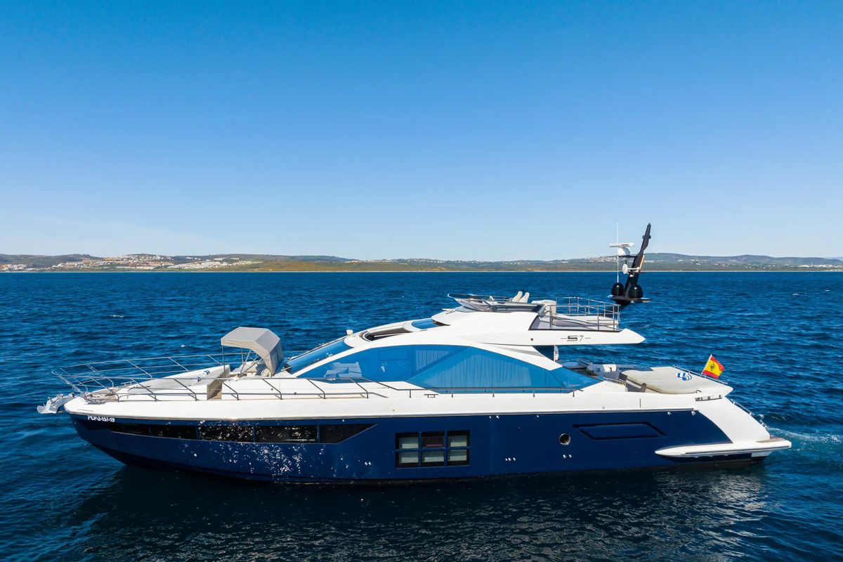 2019 Azimut 71 