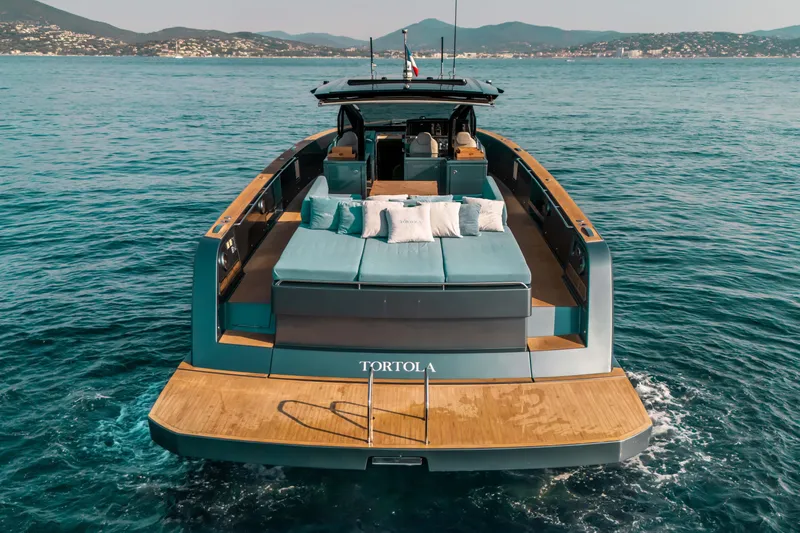  Yacht Photos Pics Luxury 2021 Pardo Yachts 50 on open sea, featuring spacious deck and elegant design.