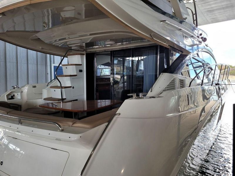 2017 Sea Ray L590 Fly