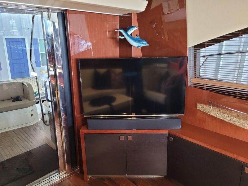 2017 Sea Ray L590 Fly