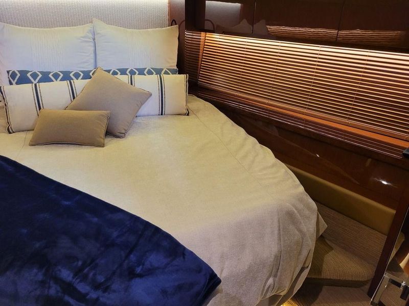 2017 Sea Ray L590 Fly