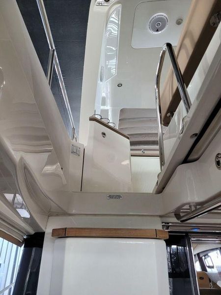 2017 Sea Ray L590 Fly