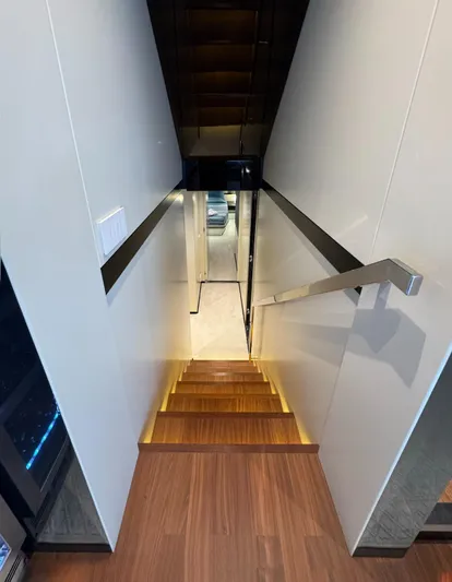 Sherpa 80 Xl Yacht Photos Pics 