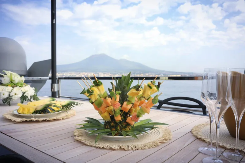 Sherpa 80 Xl Yacht Photos Pics 